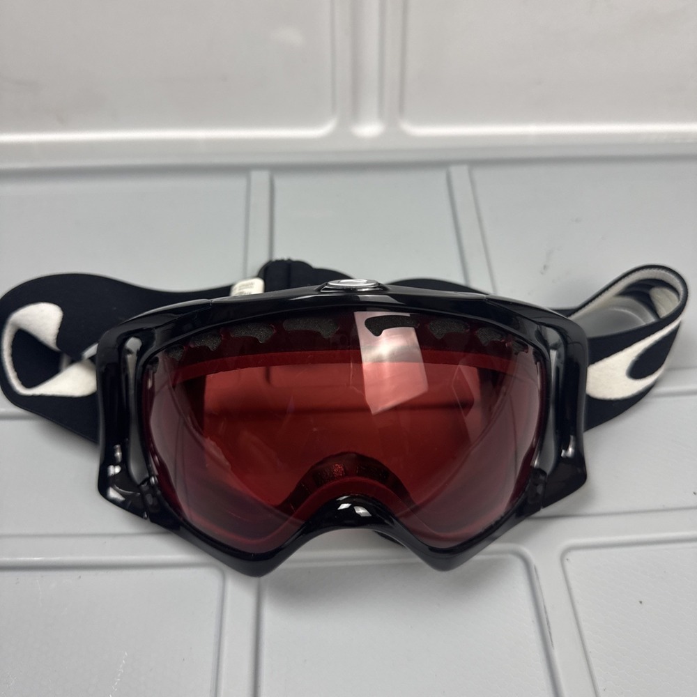 Black Oakley Crowbar Signature Series Snowboard Goggles Rose Red With Prizm